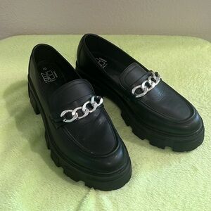 No boundaries chunky loafer